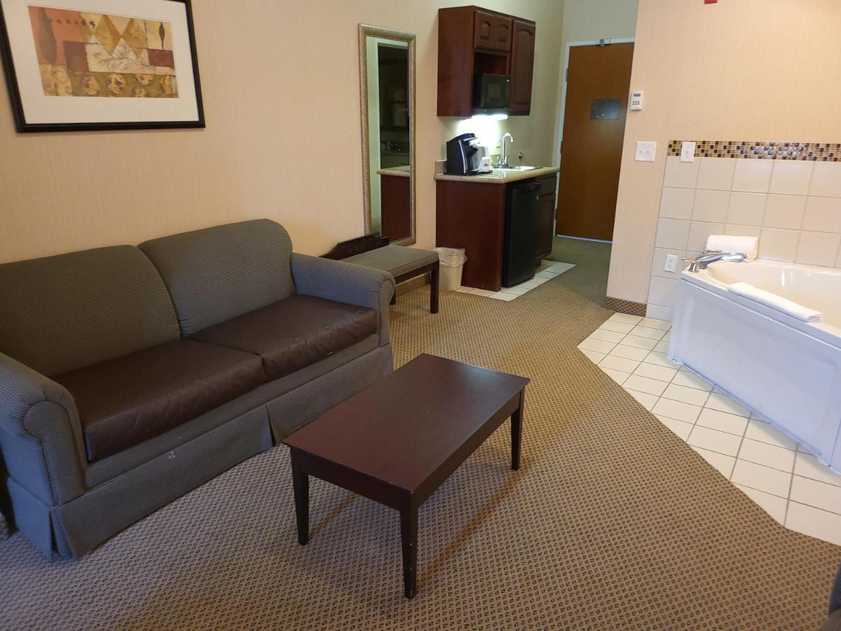 Holiday Inn Express Hotel & Suites Tipp City By Ihg Exterior photo